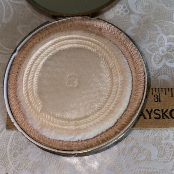 VTG. Limoges White porcelain in gt case. Motif Pink Rose and green leaves $45 - Picture 3 of 7